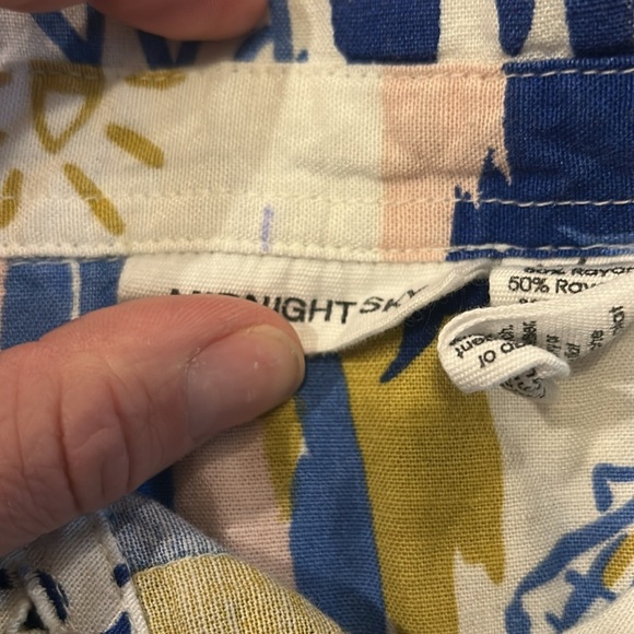 MIDNIGHT SKY Linen Blend Boxy Button-Up Top – Size Large - Picture 7 of 7